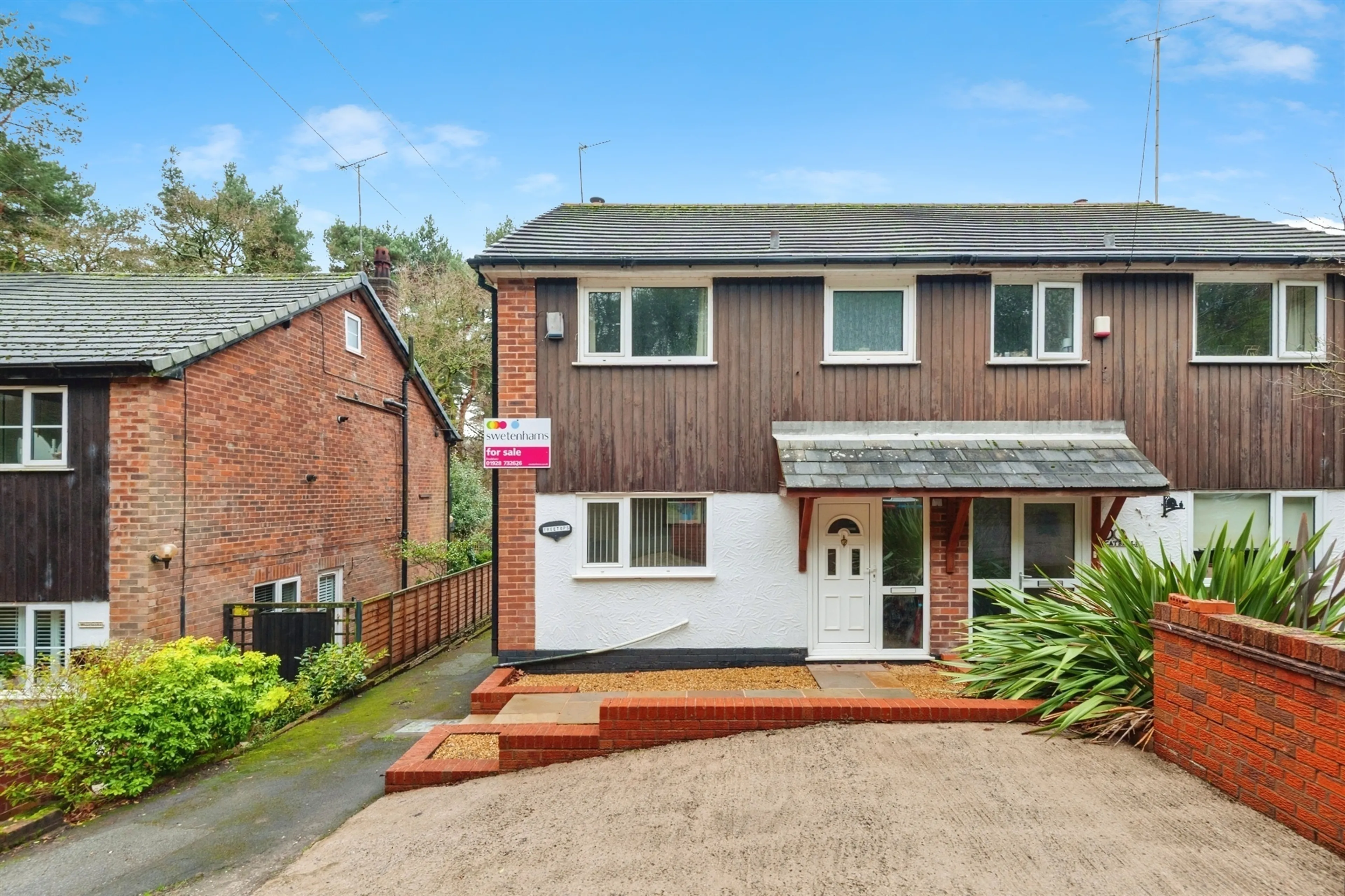 Property at Blakemere Lane, Norley, Frodsham