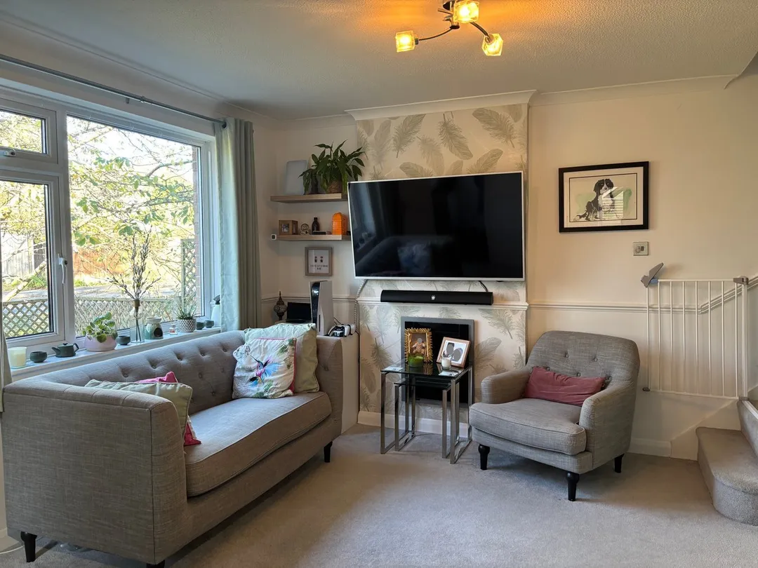 https://mr0.homeflow-assets.co.uk/files/photo/image/46660/6920/_x_/53106449.jpg