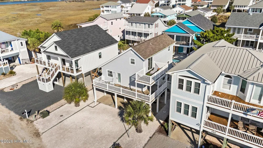112 Windjammer Dr, Holden Beach, NC 28462