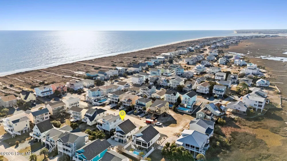 112 Windjammer Dr, Holden Beach, NC 28462