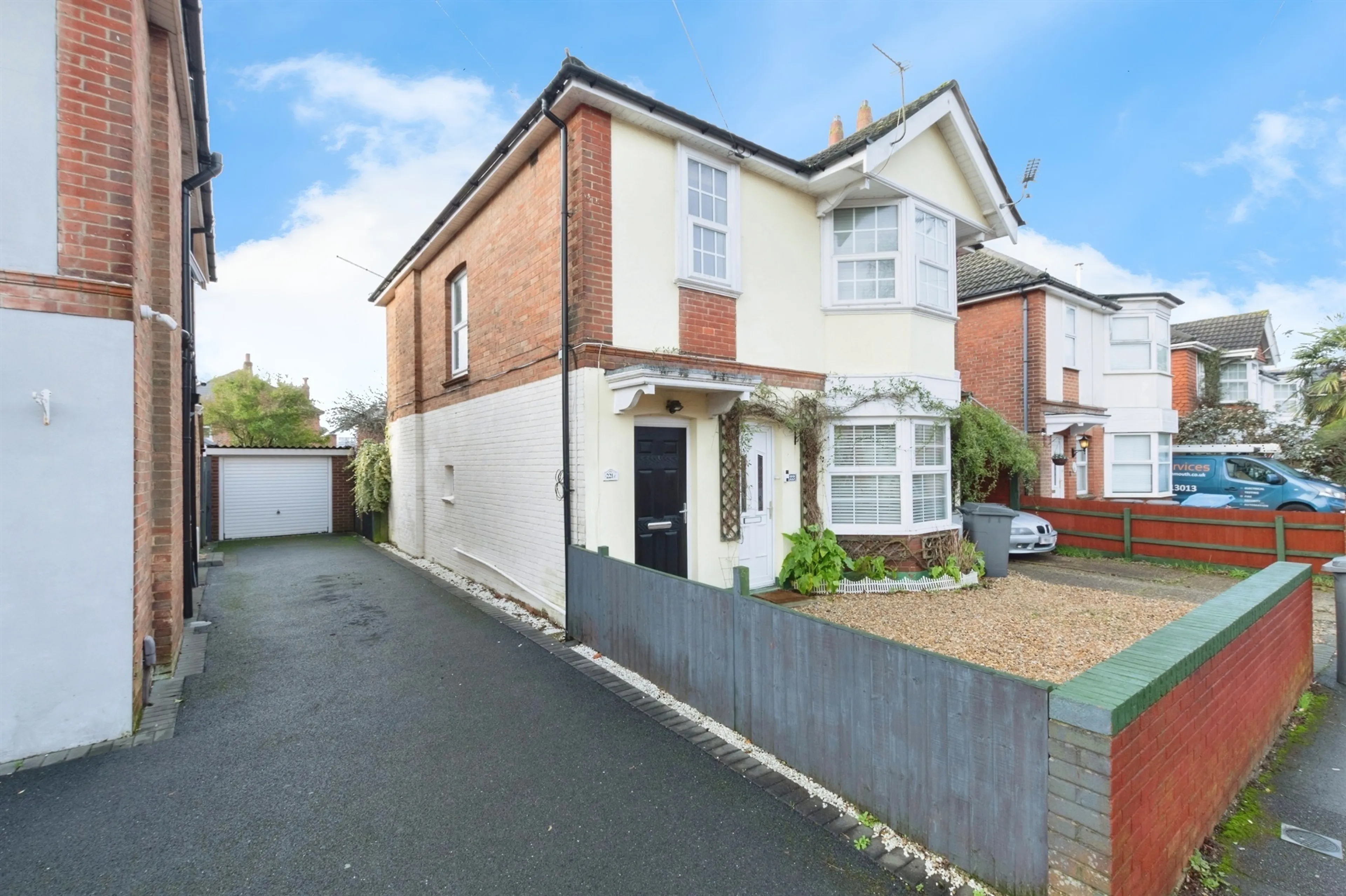 Property photo 0