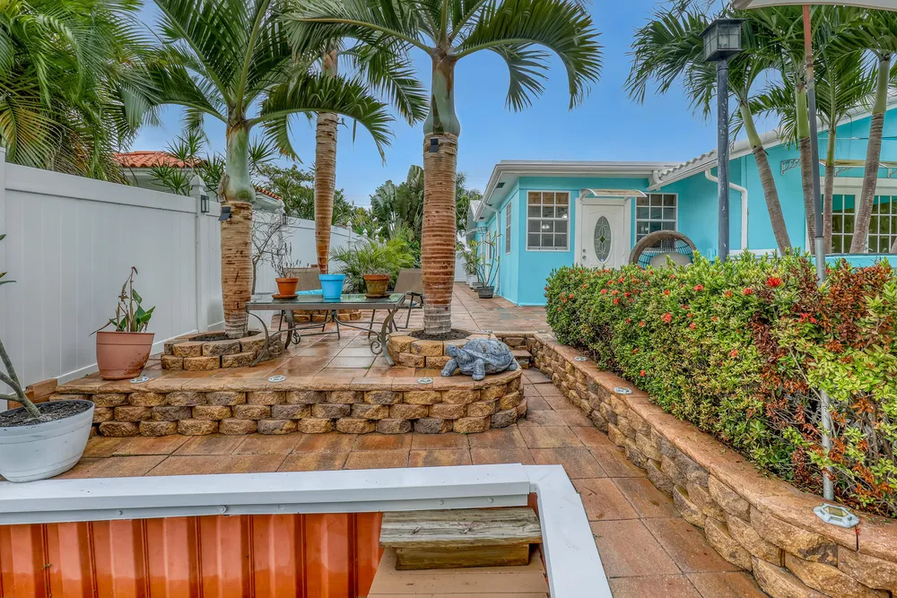 1890 SW 59th Ave, Plantation, FL 33317