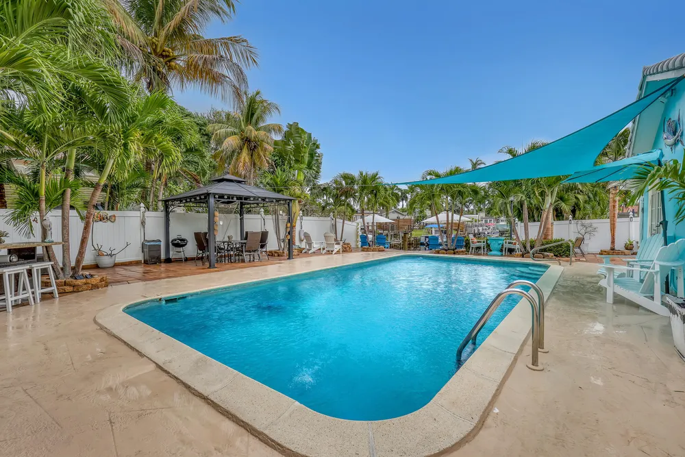 1890 SW 59th Ave, Plantation, FL 33317