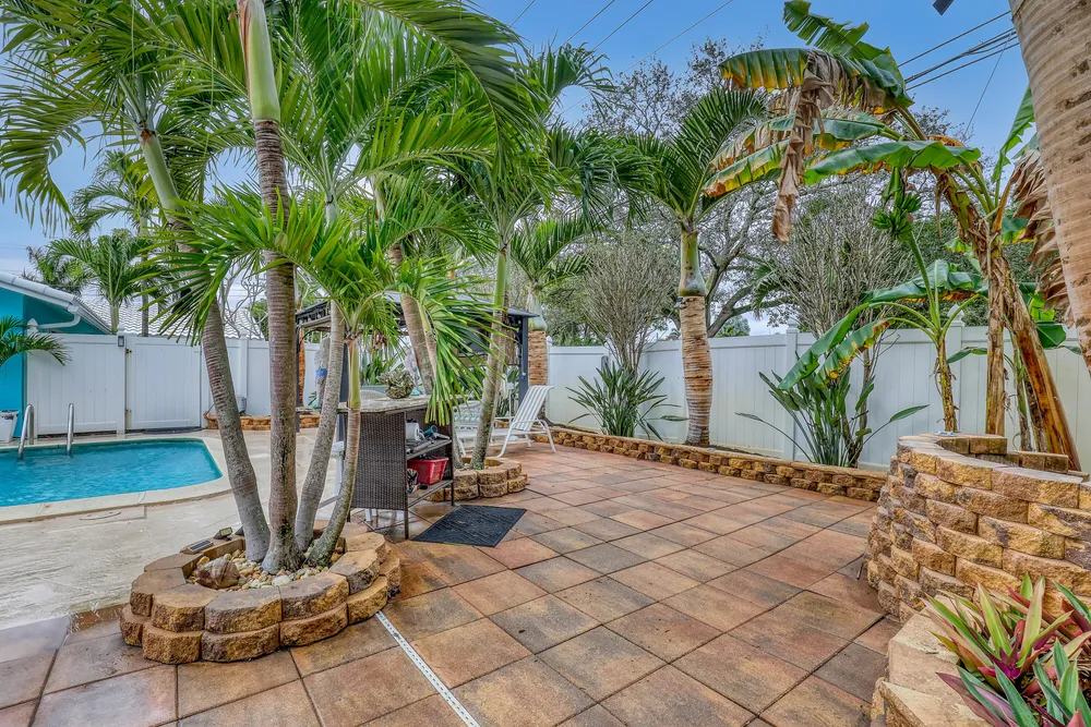 1890 SW 59th Ave, Plantation, FL 33317