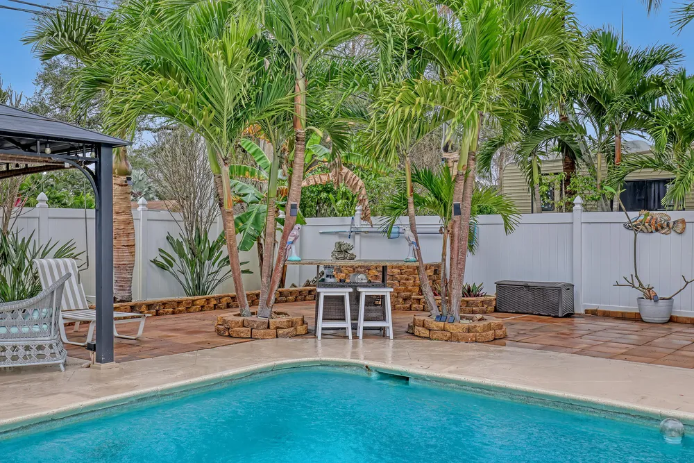 1890 SW 59th Ave, Plantation, FL 33317