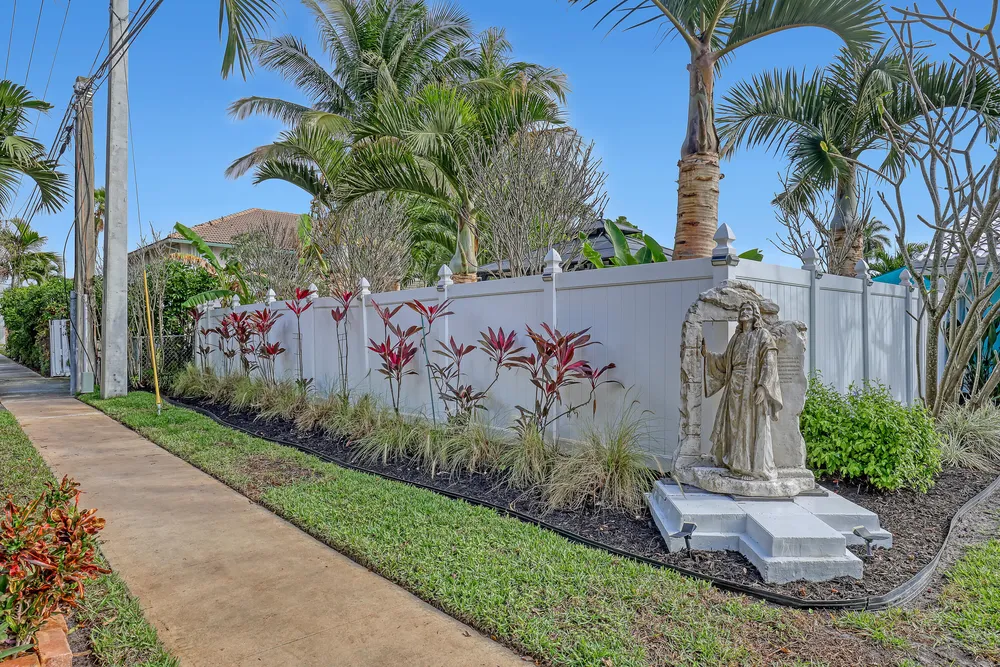 1890 SW 59th Ave, Plantation, FL 33317