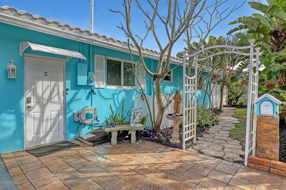 1890 SW 59th Ave, Plantation, FL 33317