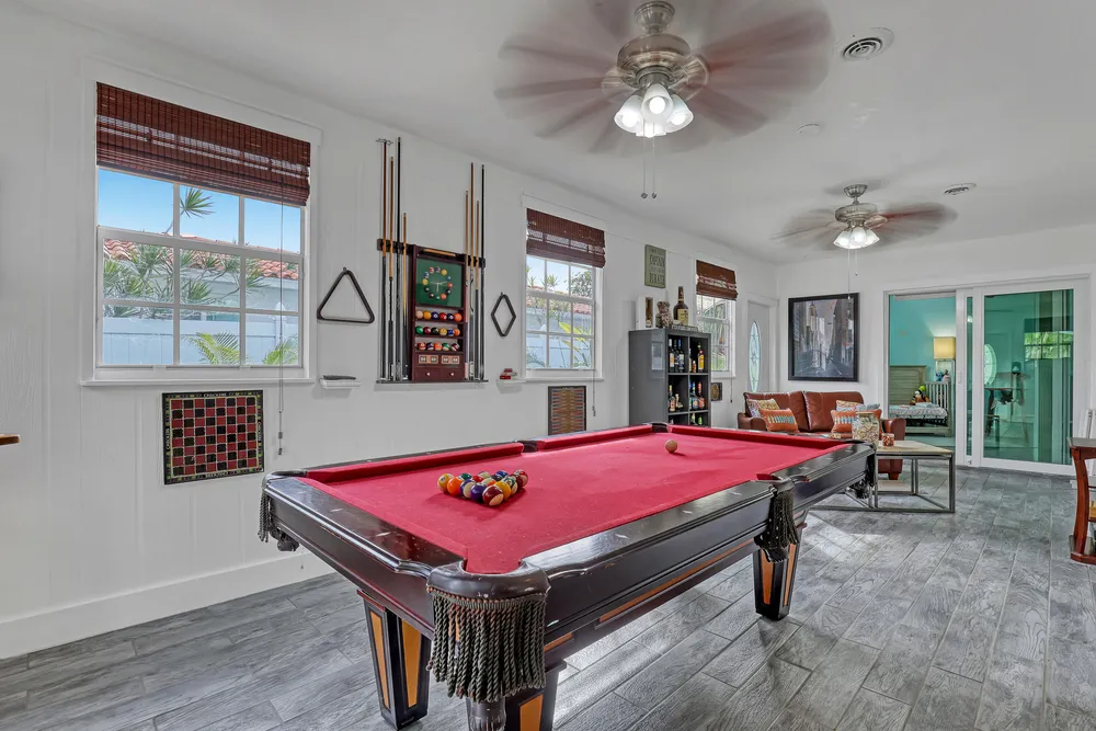 1890 SW 59th Ave, Plantation, FL 33317