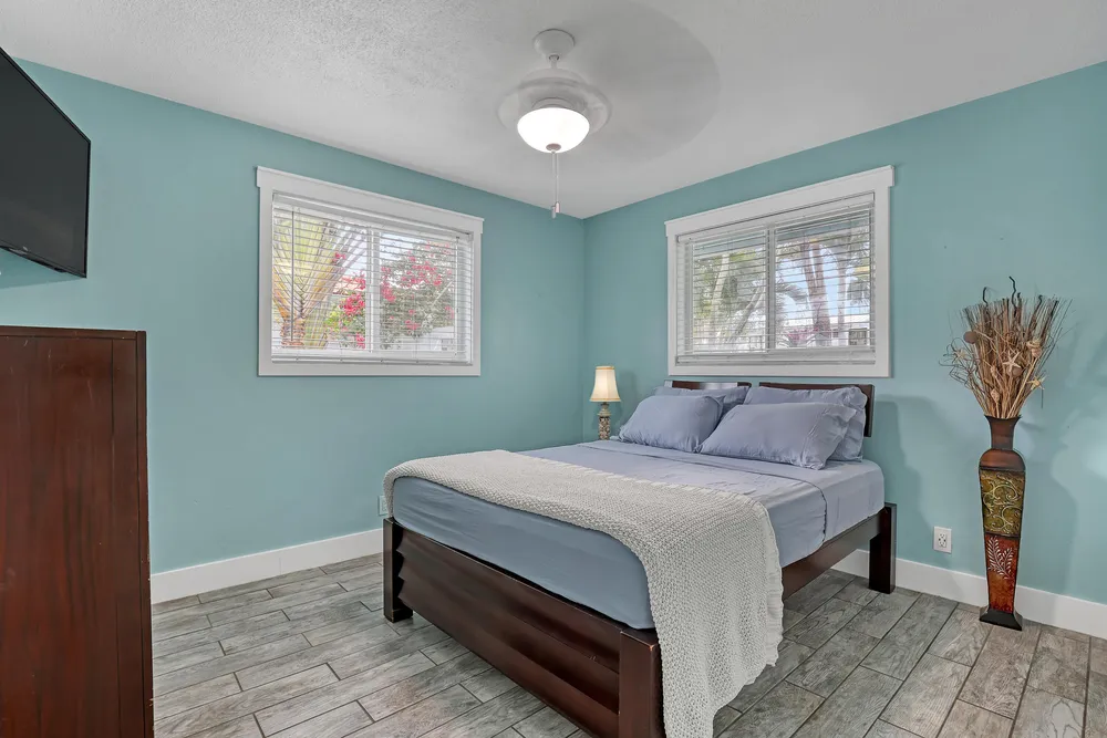 1890 SW 59th Ave, Plantation, FL 33317