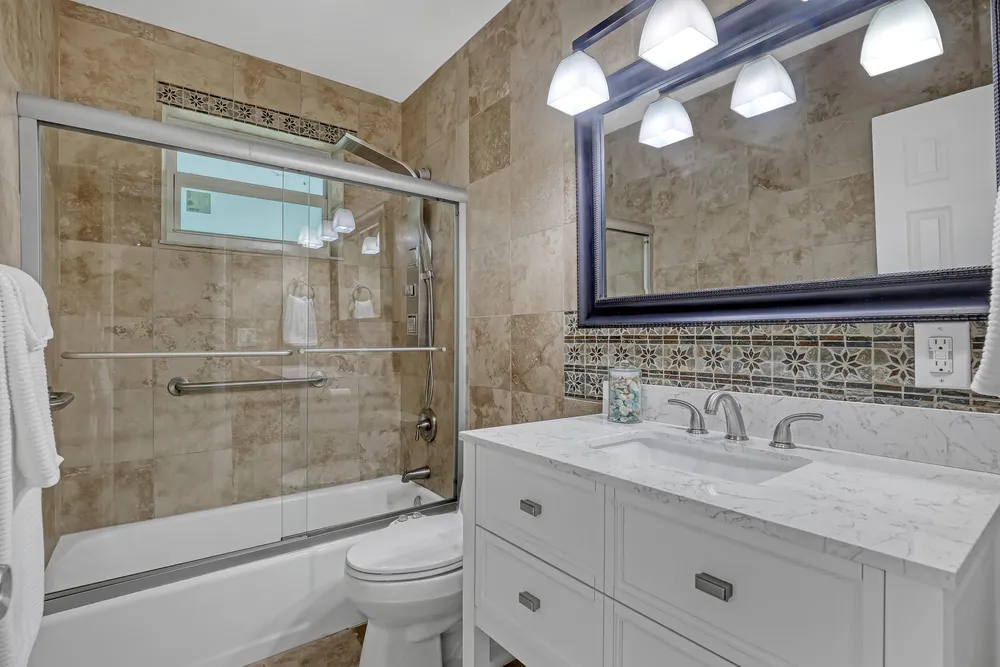 1890 SW 59th Ave, Plantation, FL 33317
