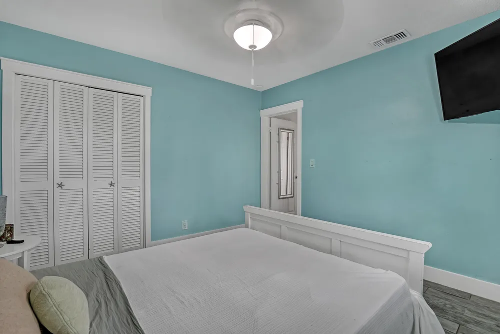 1890 SW 59th Ave, Plantation, FL 33317