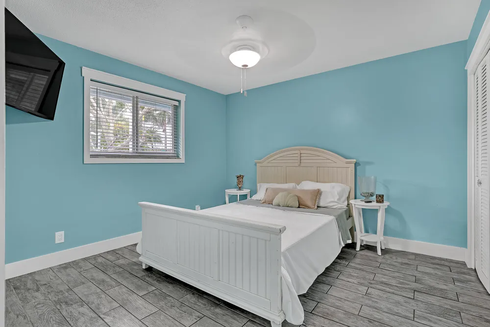 1890 SW 59th Ave, Plantation, FL 33317