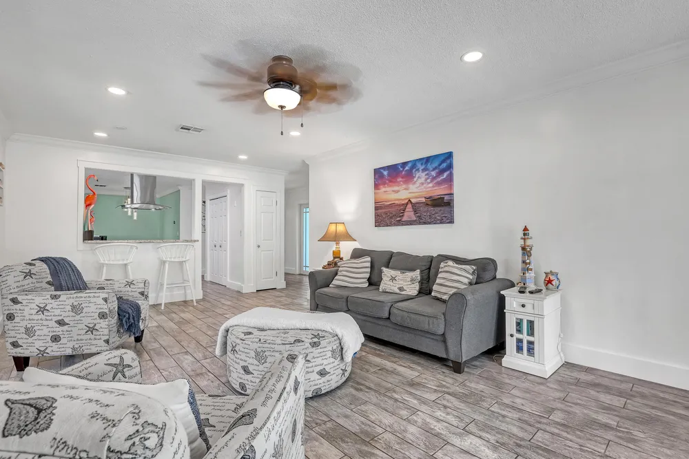 1890 SW 59th Ave, Plantation, FL 33317