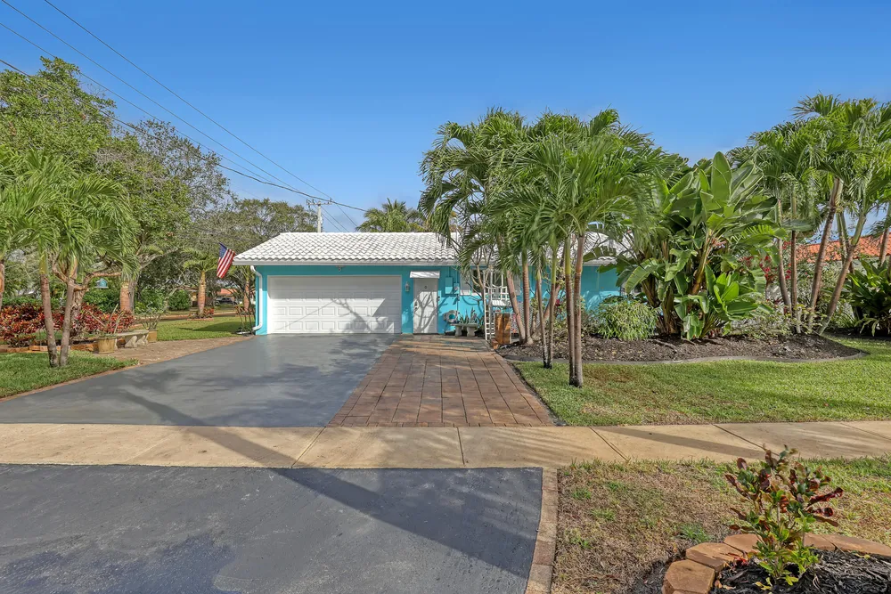 1890 SW 59th Ave, Plantation, FL 33317