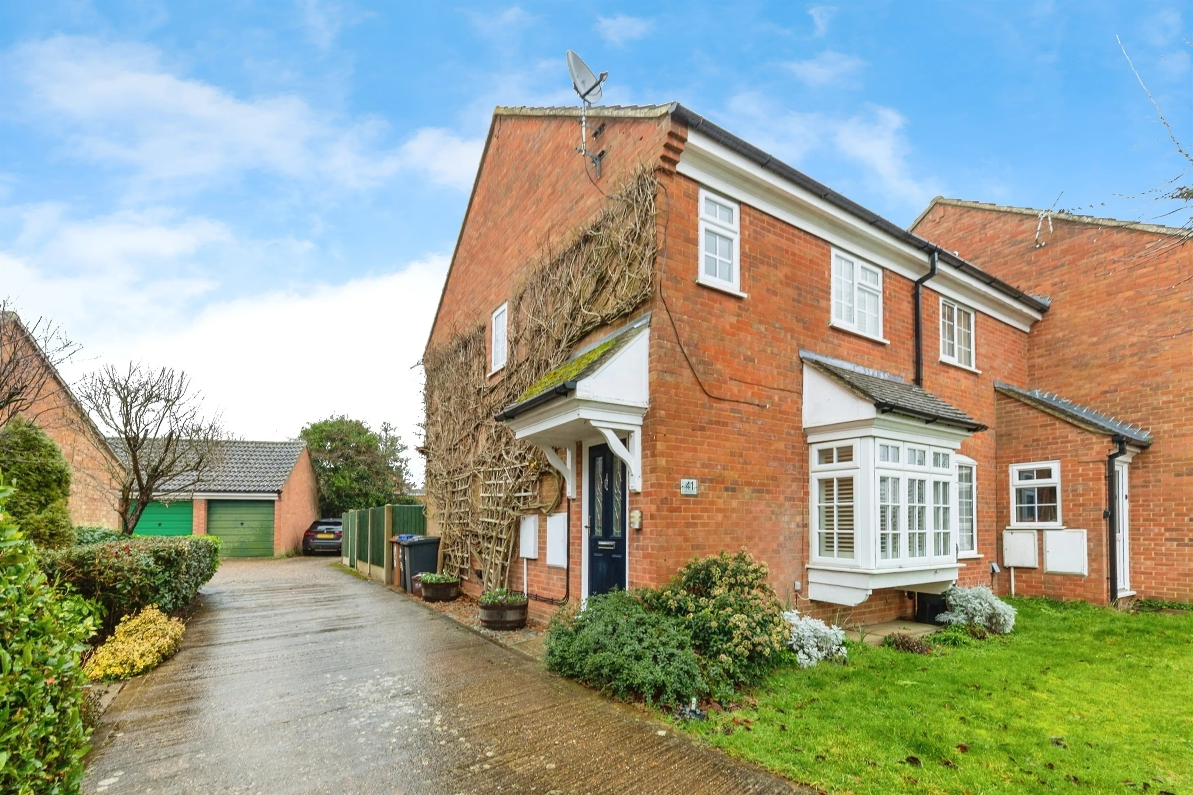 Property photo 0