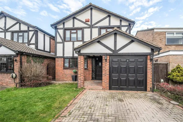 Hilborough Way, Farnborough Village, BR6