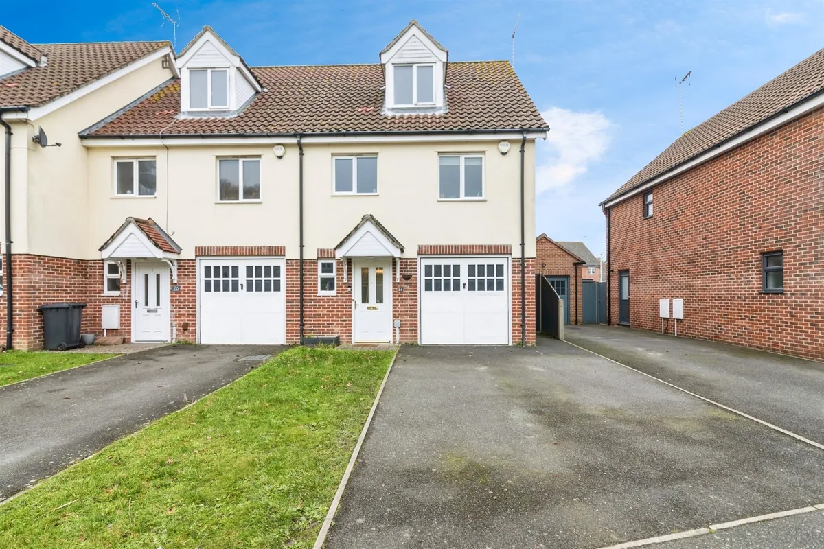 Fallowfields, Lowestoft