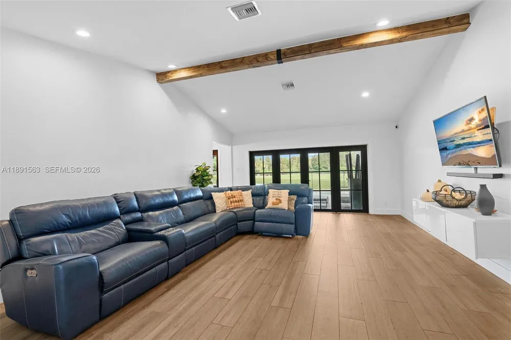 140 Torchwood Ave, Plantation, FL 33324