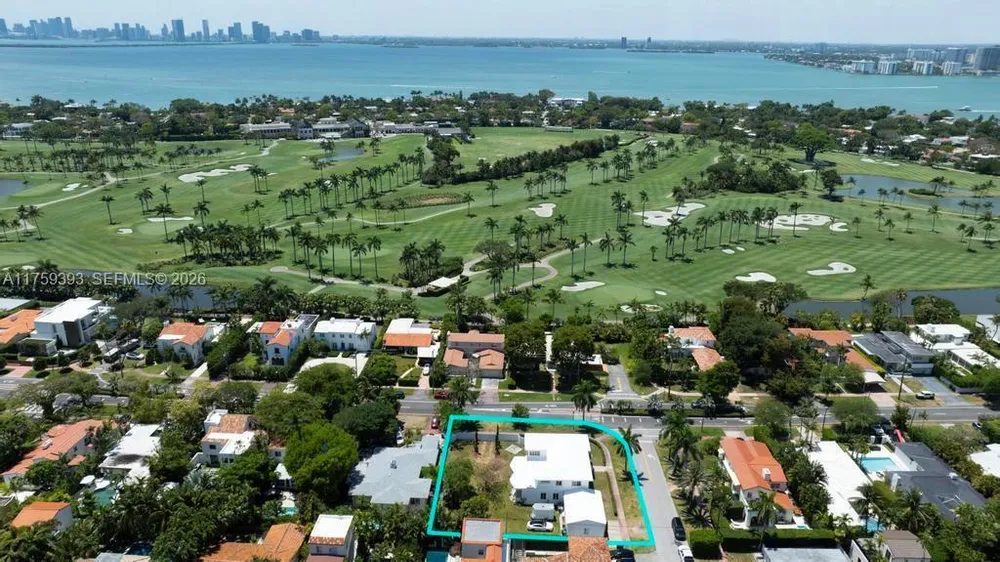 5861 Lagorce Dr, Miami Beach, FL 33140