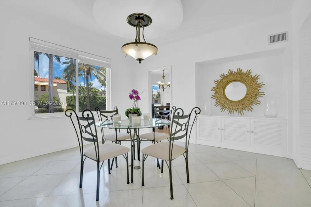 5861 Lagorce Dr, Miami Beach, FL 33140