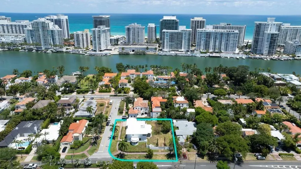 5861 Lagorce Dr, Miami Beach, FL 33140