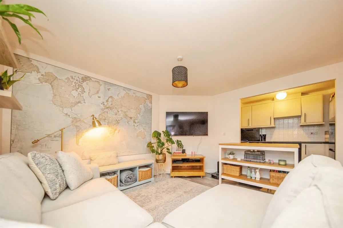 Alnesbourn Crescent, Ipswich