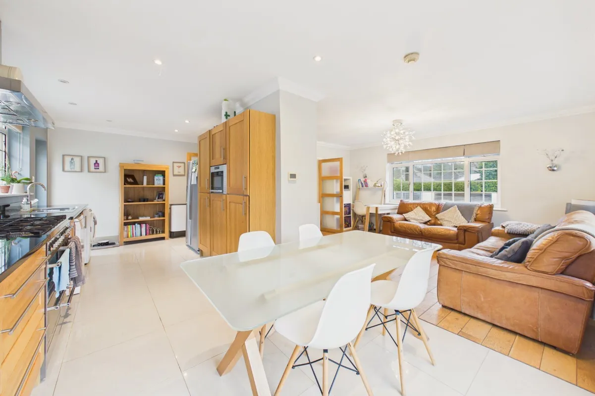3 bedroom property for sale in Benridge Close, Broadstone, Dorset, BH18 ...