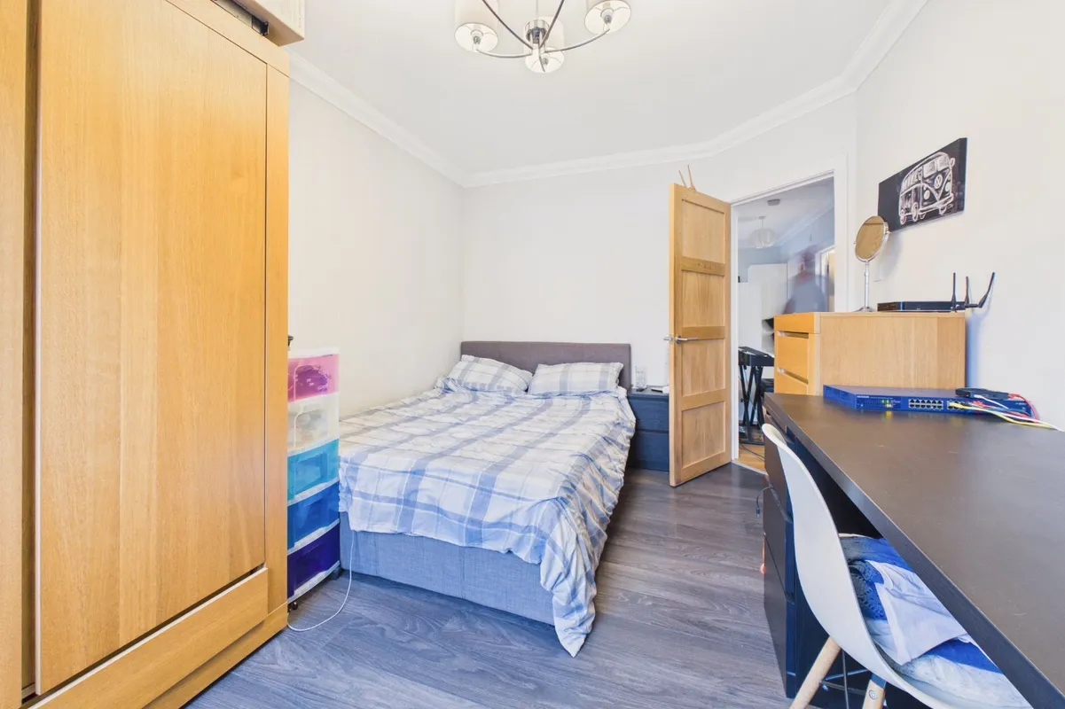 3 bedroom property for sale in Benridge Close, Broadstone, Dorset, BH18 ...