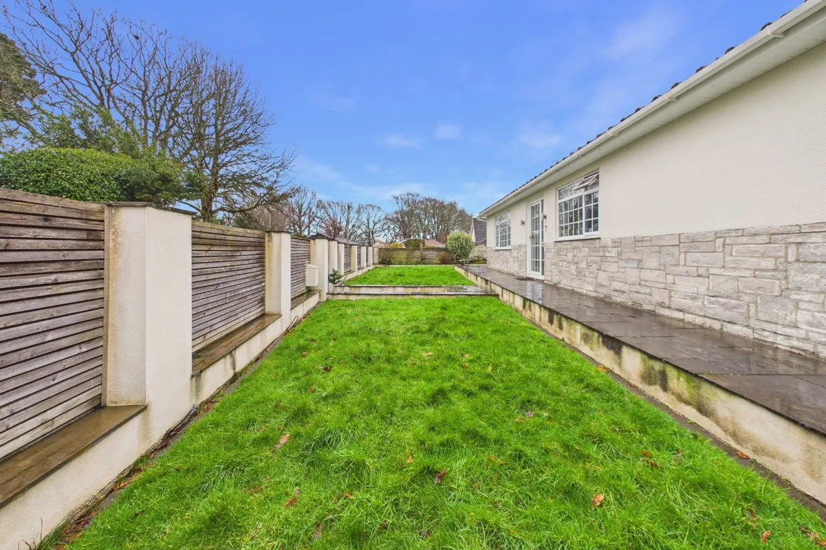 3 bedroom property for sale in Benridge Close, Broadstone, Dorset, BH18 ...