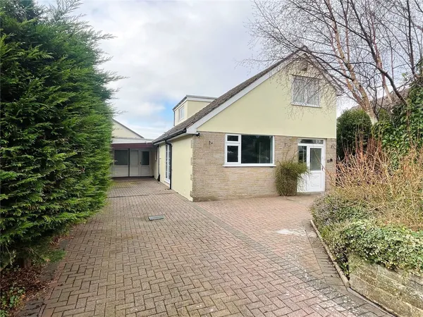 Briarlea Road, Nether Kellet, Carnfor...