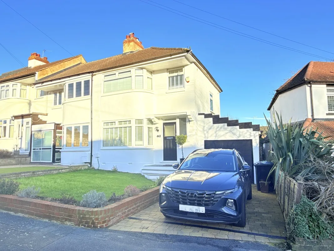 Mansfield Avenue, Barnet, EN4