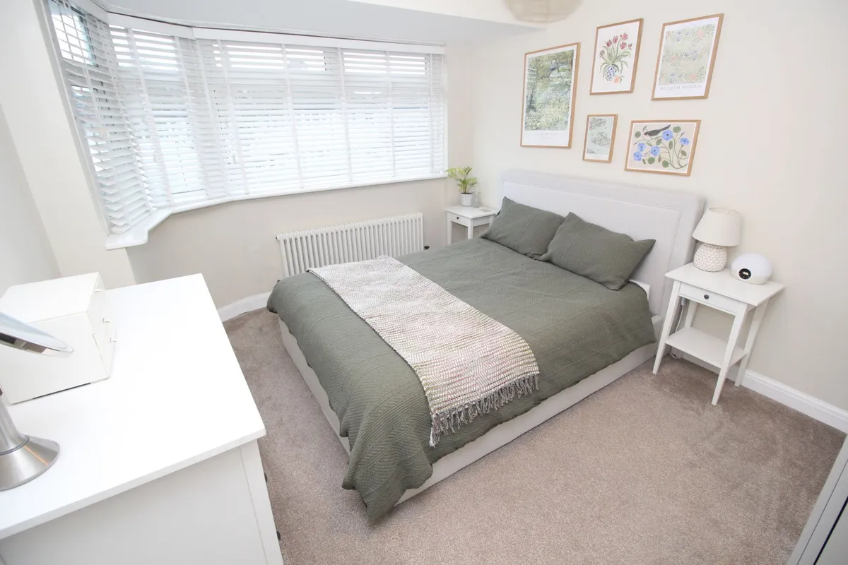 Mansfield Avenue, Barnet, EN4