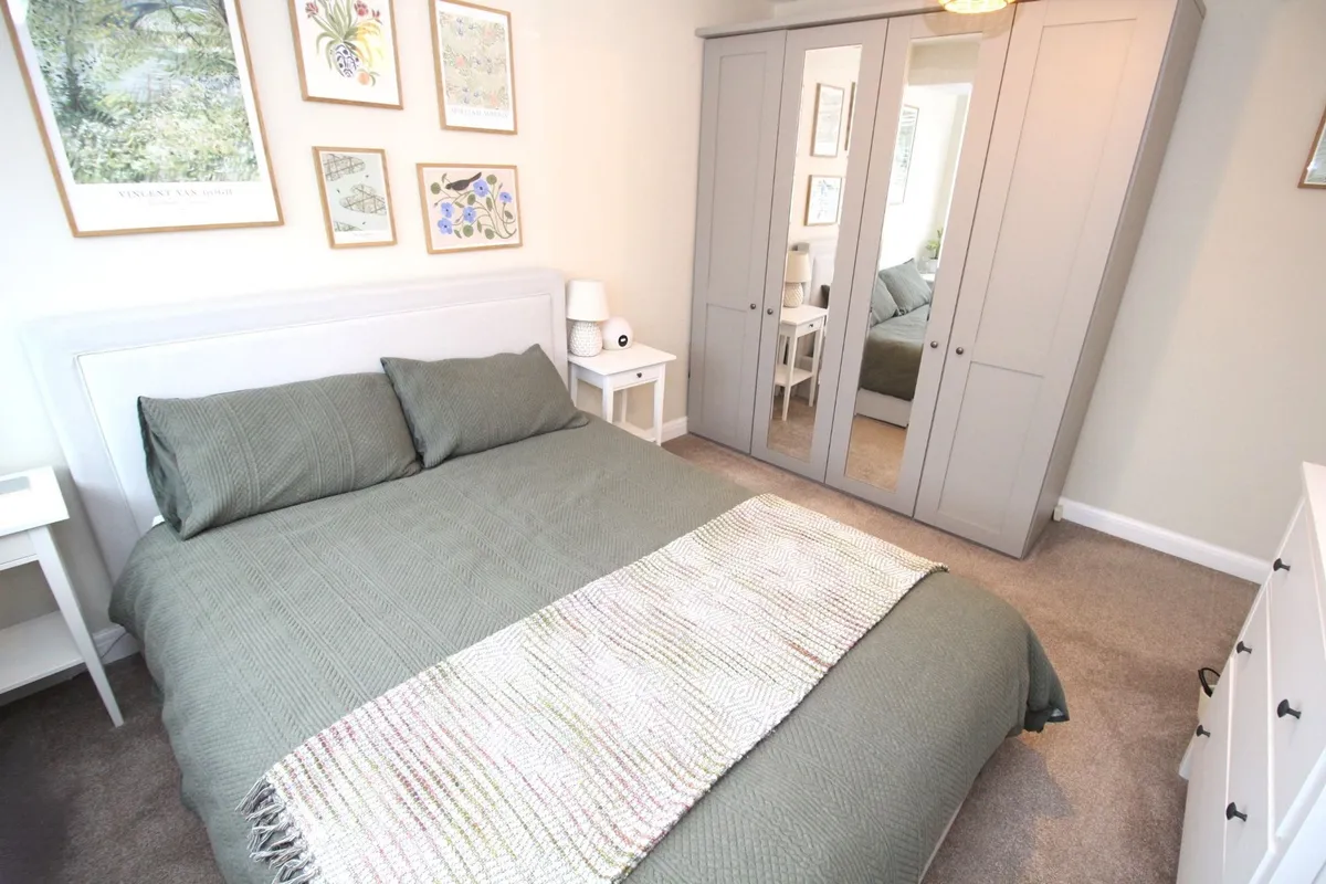 Mansfield Avenue, Barnet, EN4