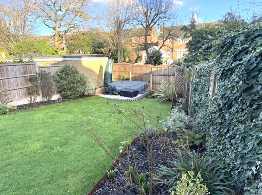 Mansfield Avenue, Barnet, EN4