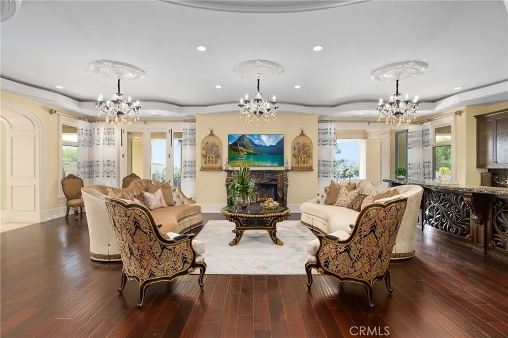 165 Circle Dr, Bradbury, CA 91008
