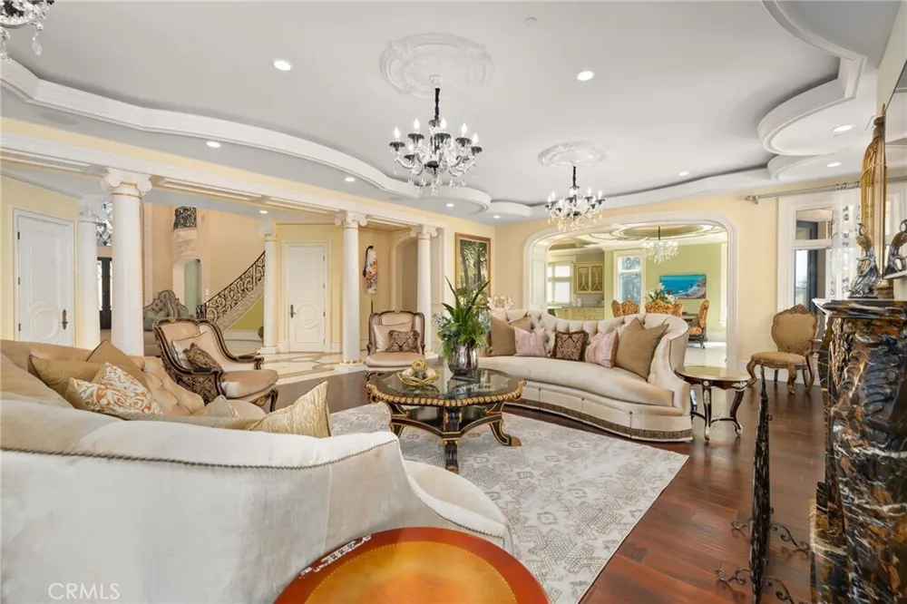 165 Circle Dr, Bradbury, CA 91008