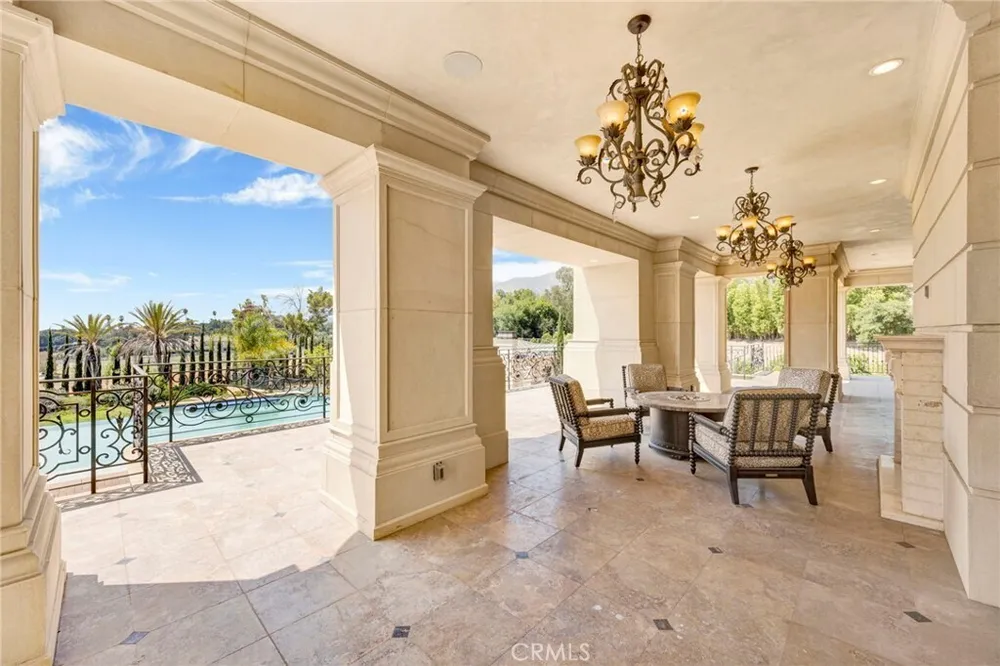 165 Circle Dr, Bradbury, CA 91008