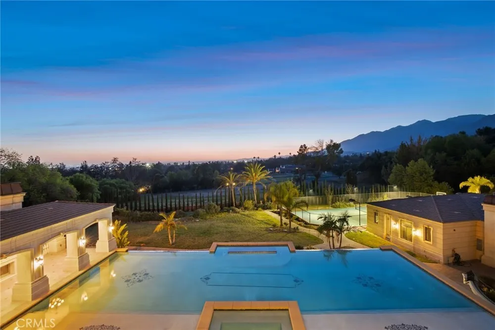 165 Circle Dr, Bradbury, CA 91008