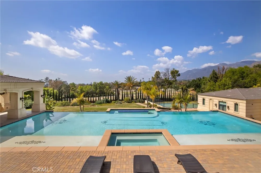 165 Circle Dr, Bradbury, CA 91008