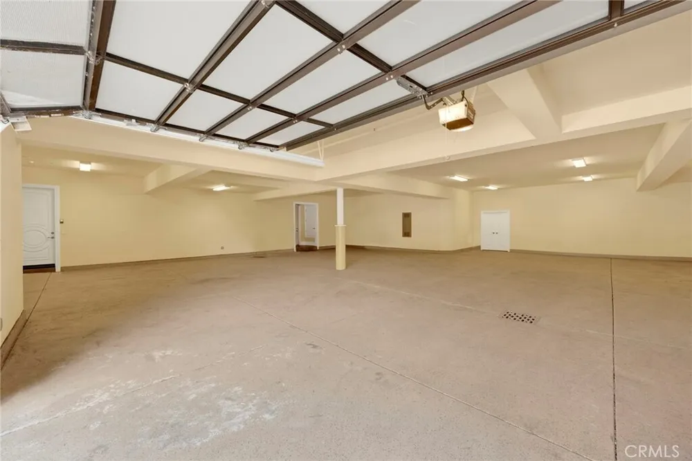165 Circle Dr, Bradbury, CA 91008