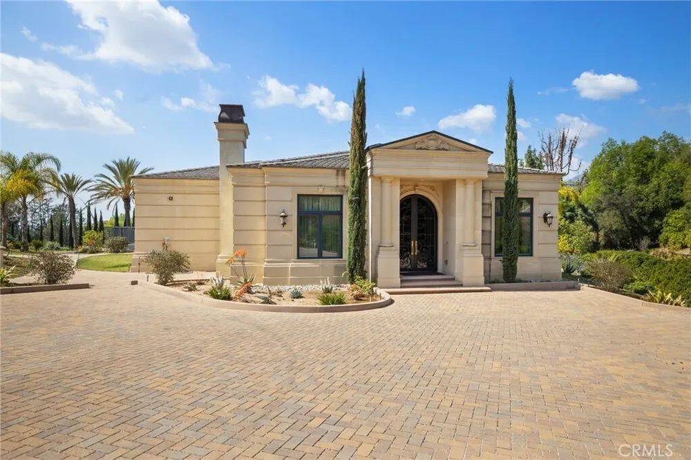 165 Circle Dr, Bradbury, CA 91008