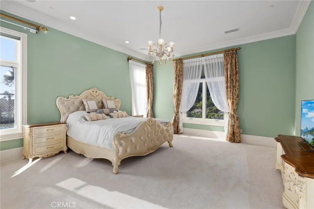165 Circle Dr, Bradbury, CA 91008