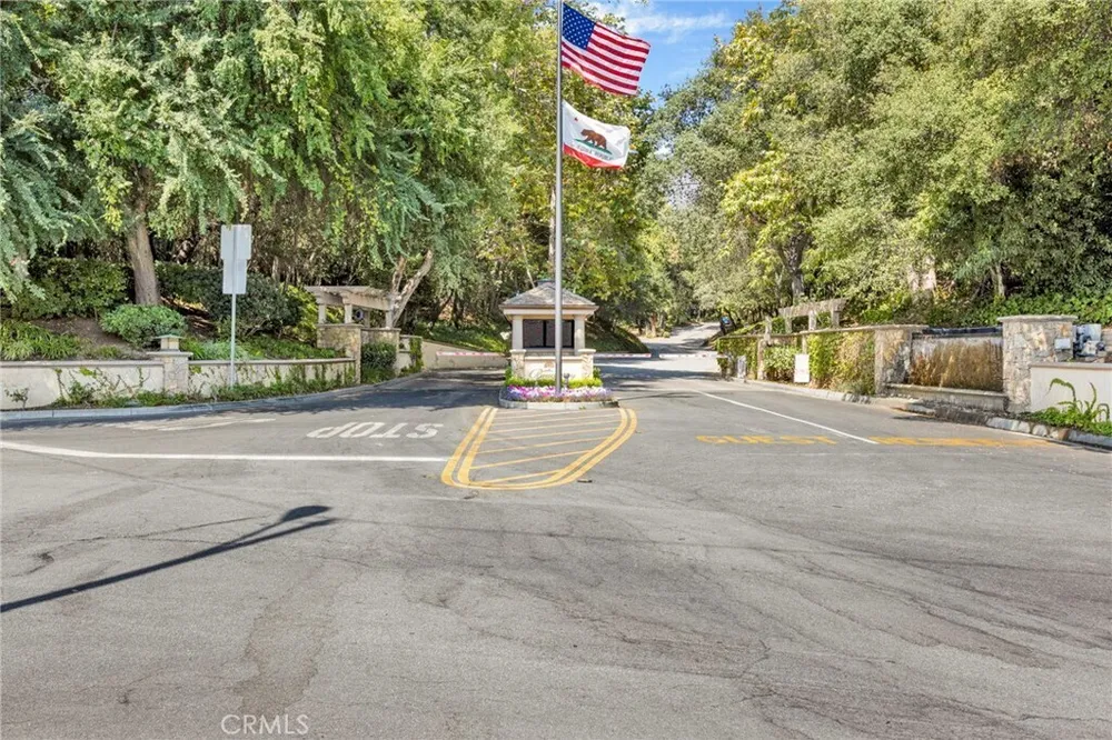 165 Circle Dr, Bradbury, CA 91008
