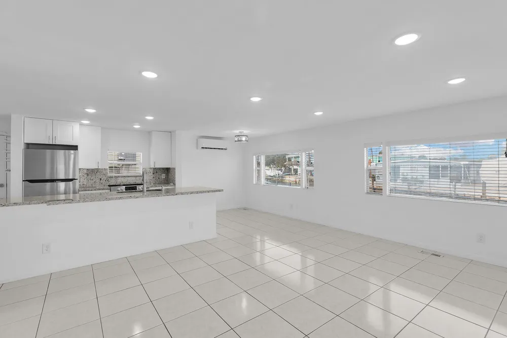 1250 27th St, Marathon, FL 33050
