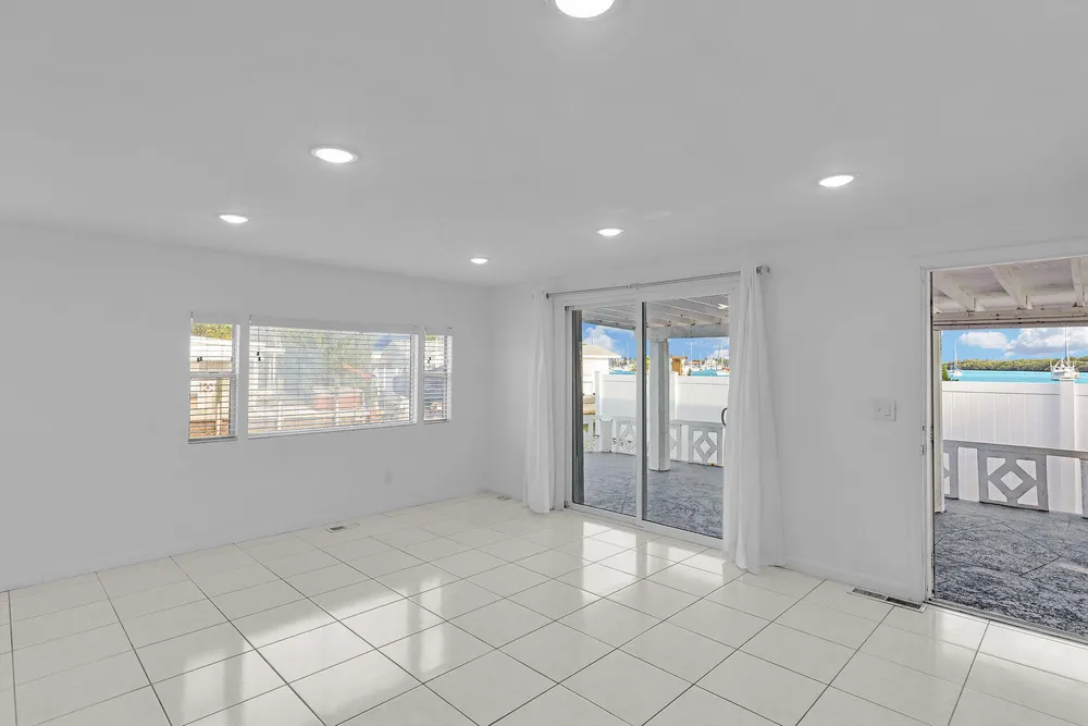 1250 27th St, Marathon, FL 33050