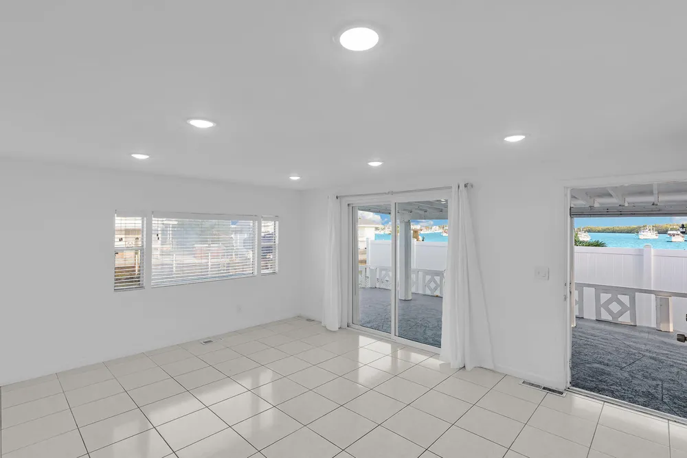1250 27th St, Marathon, FL 33050