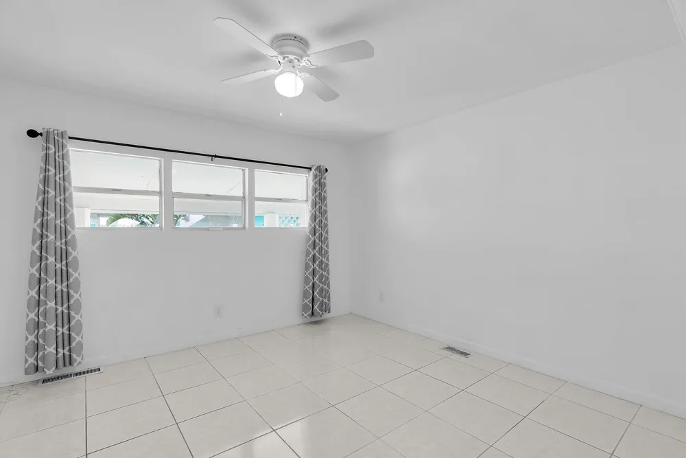 1250 27th St, Marathon, FL 33050