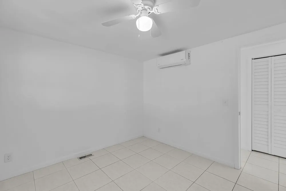 1250 27th St, Marathon, FL 33050