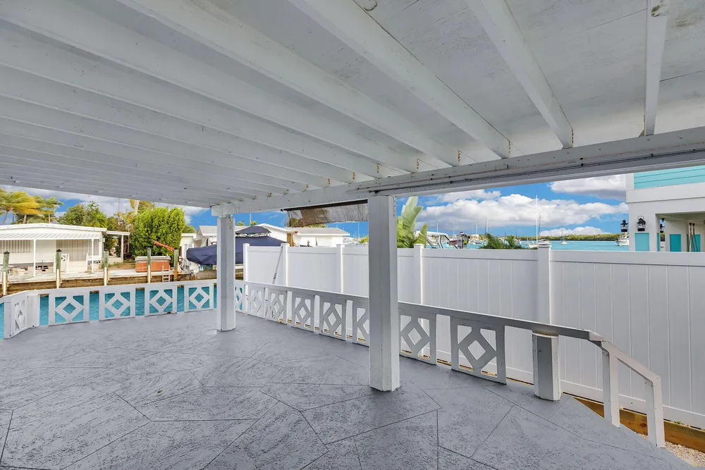 1250 27th St, Marathon, FL 33050