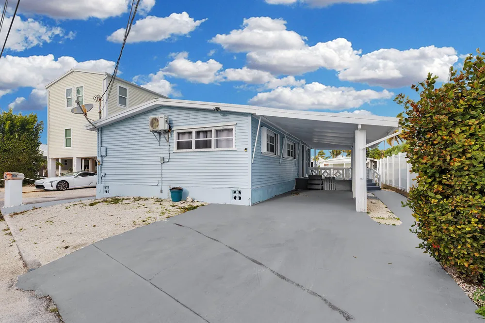 1250 27th St, Marathon, FL 33050